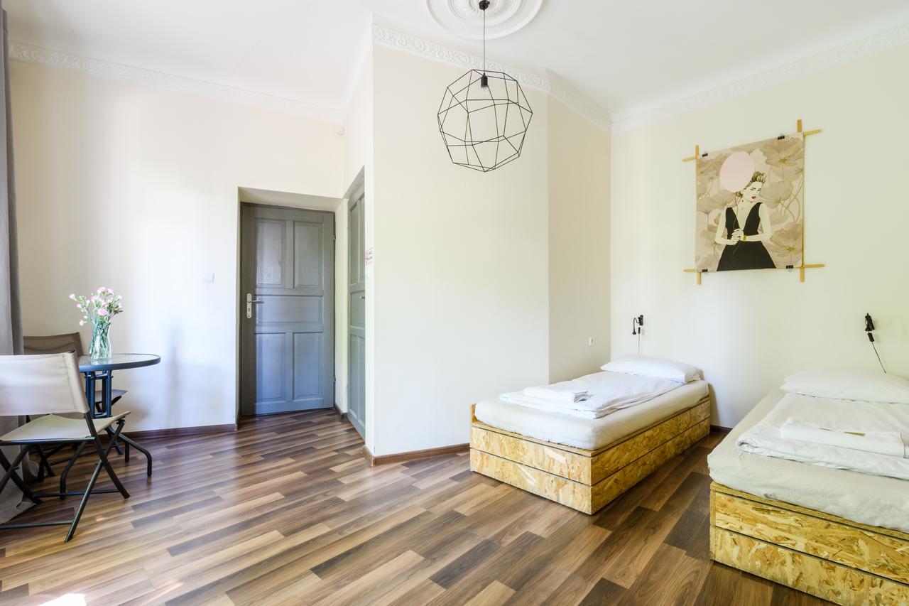 Lull Hostel Варшава Екстериор снимка