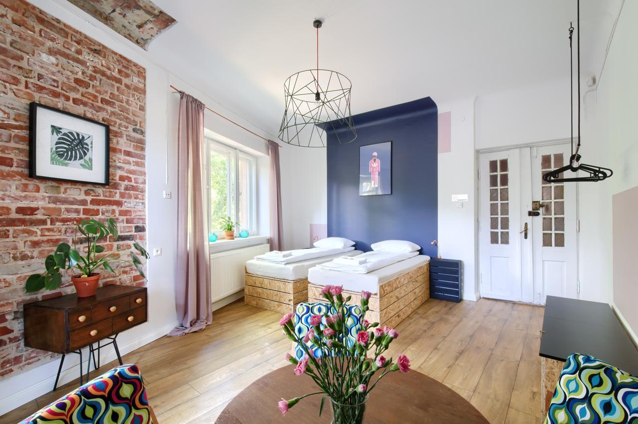 Lull Hostel Варшава Екстериор снимка