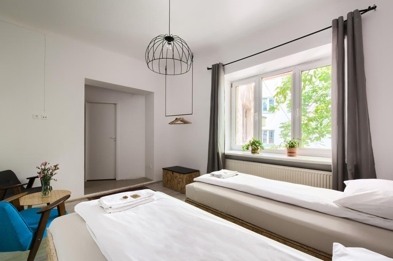 Lull Hostel Варшава Екстериор снимка