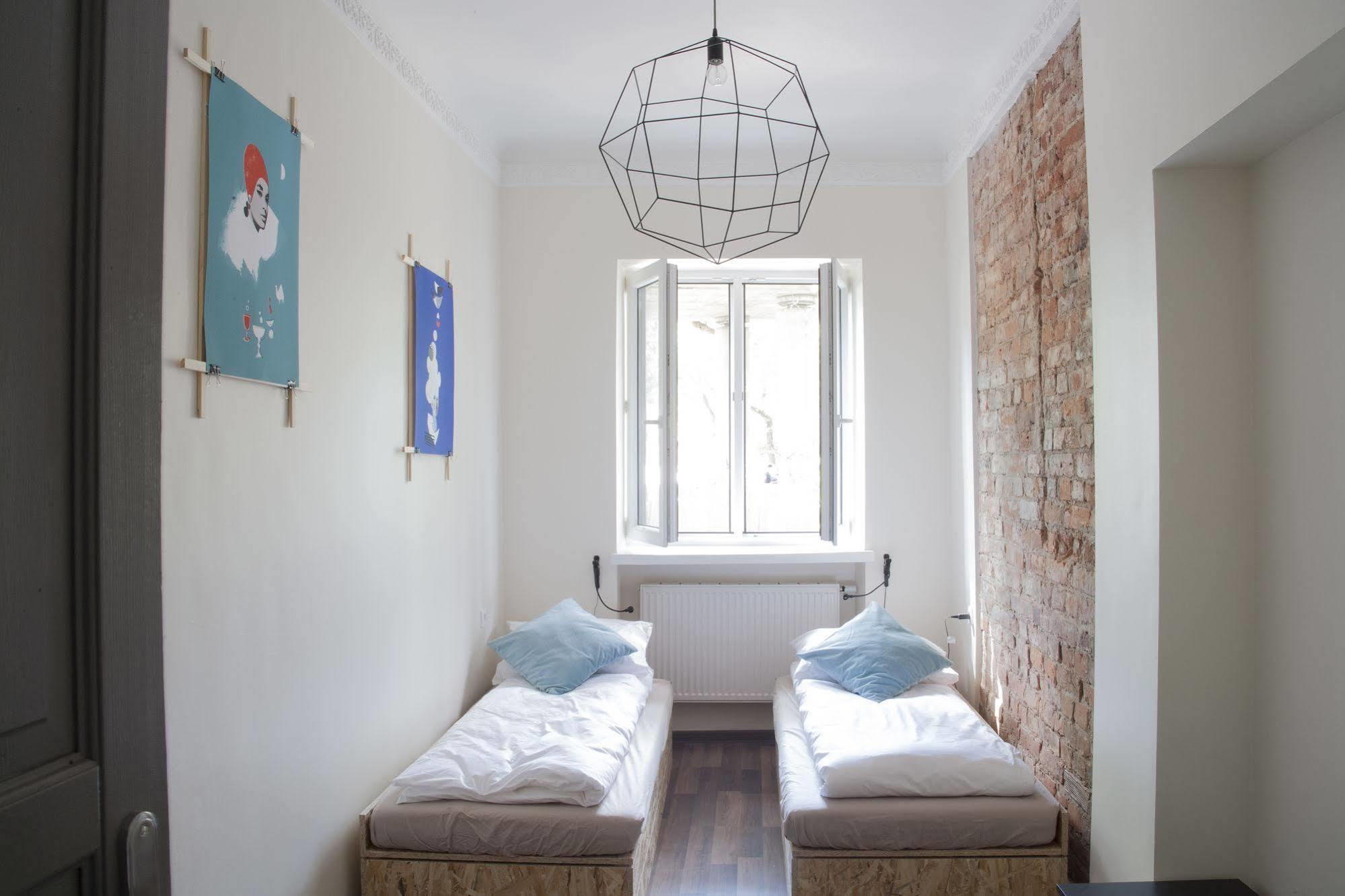 Lull Hostel Варшава Екстериор снимка